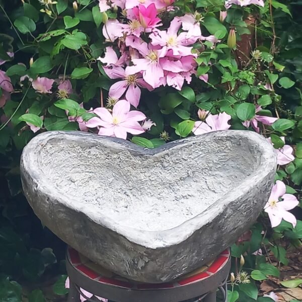 grand pot jardinière forme coeur