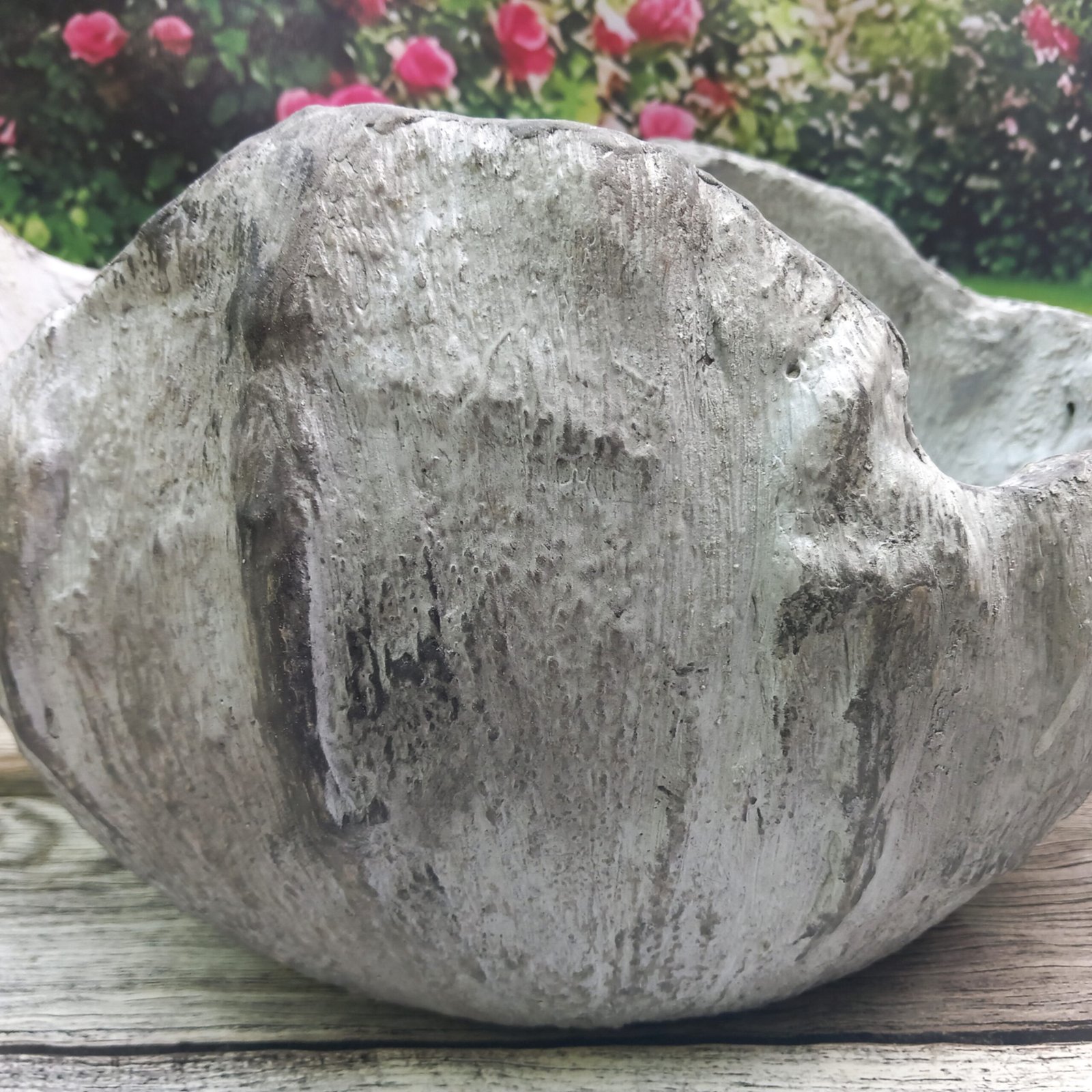 Jardinière d'extérieur artisanale grise forme coquille – Image 13